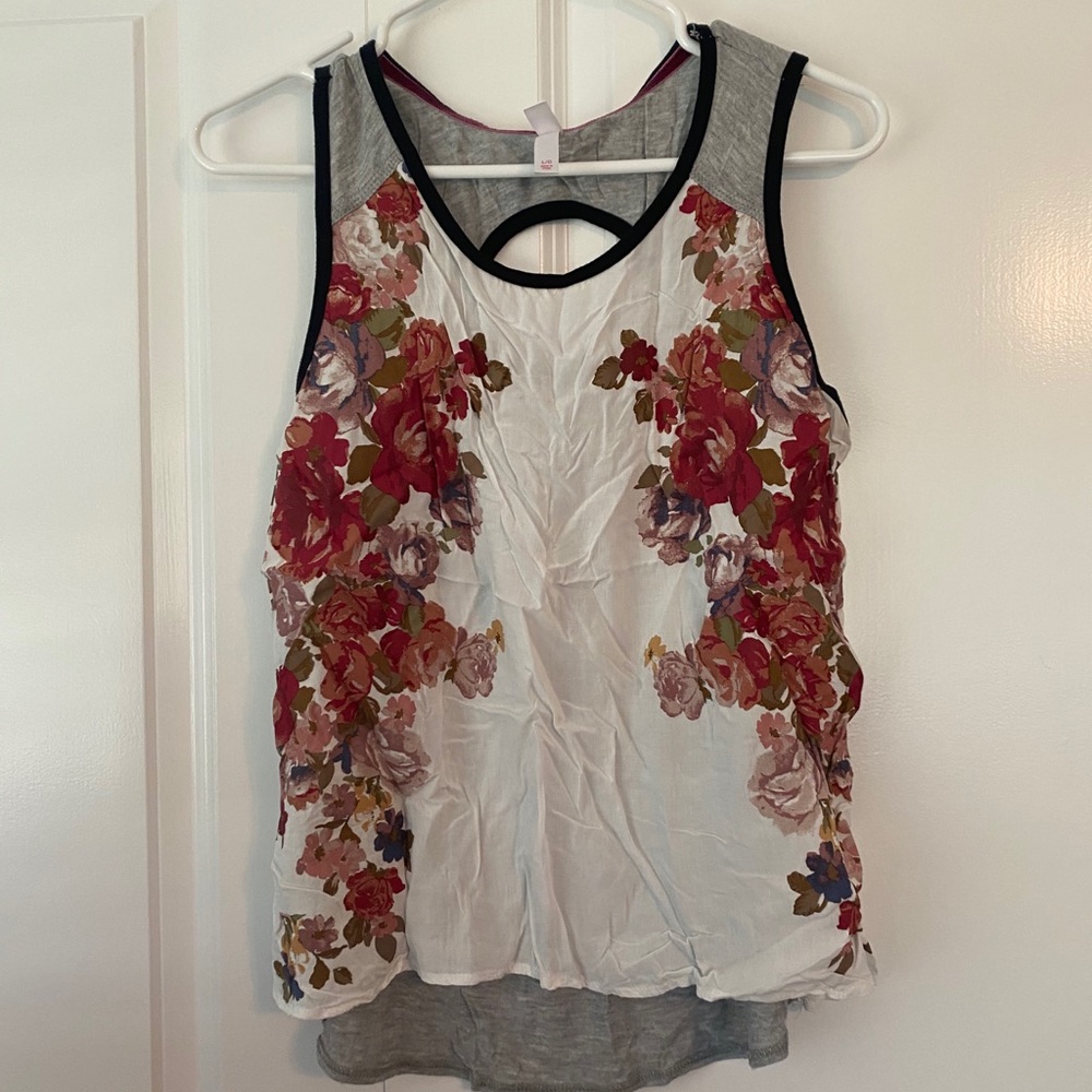 Floral prink tank